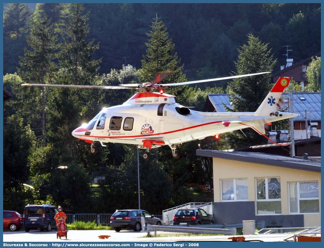 I-REMS
118 Regione Veneto
Agusta Westland A109S Grand
FALCO
Base di Pieve di Cadore
Parole chiave: 118;Veneto;Belluno;Pieve di Cadore;Agusta;A109;A;109;Grand;I-REMS;Falco;Elicottero;Elisoccorso