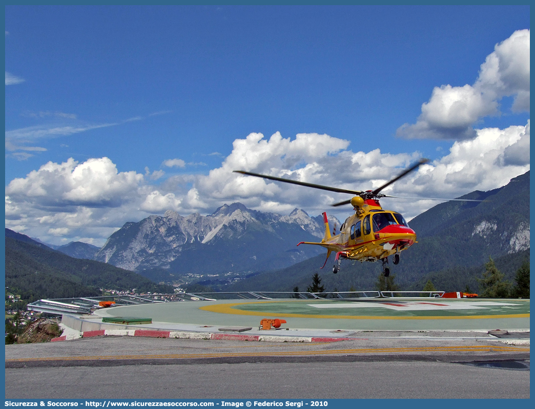 I-KORE
118 Regione Veneto
Agusta Westland A109S Grand
FALCO
Base di Pieve di Cadore
Parole chiave: 118;Veneto;Belluno;Pieve di Cadore;Agusta;A109;A;109;Grand;I-KORE;Falco;Elicottero;Elisoccorso