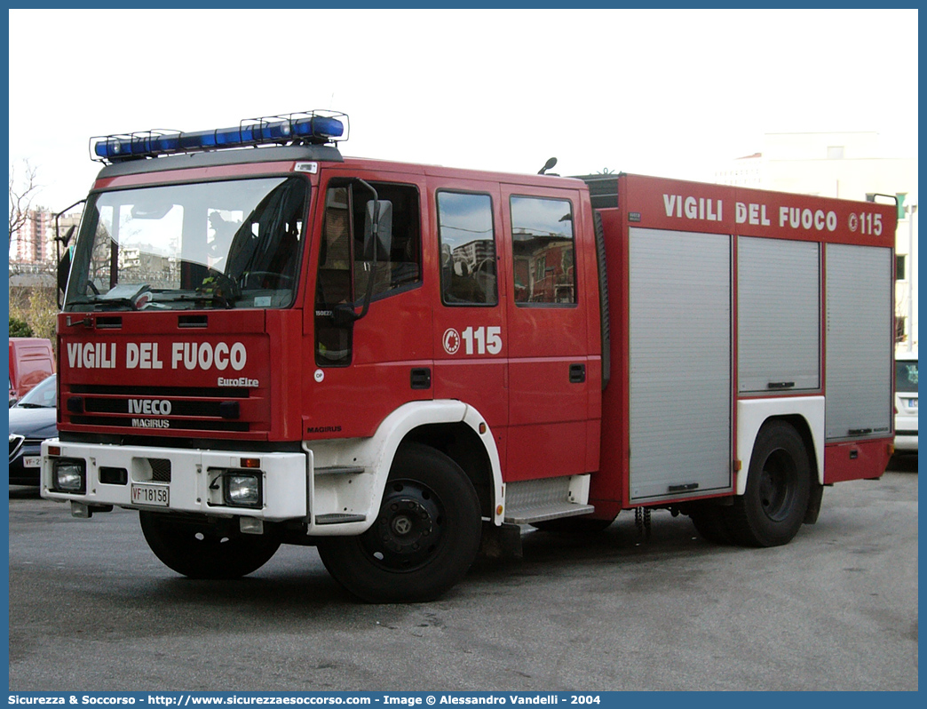 VF 18158
Corpo Nazionale Vigili del Fuoco
Iveco Magirus EuroFire 150E27 I serie
Parole chiave: VVF;V.V.F.;Corpo;Nazionale;Vigili;del;Fuoco;AutoPompaSerbatoio;APS;A.P.S.;Iveco;Magirus;EuroFire;150E27