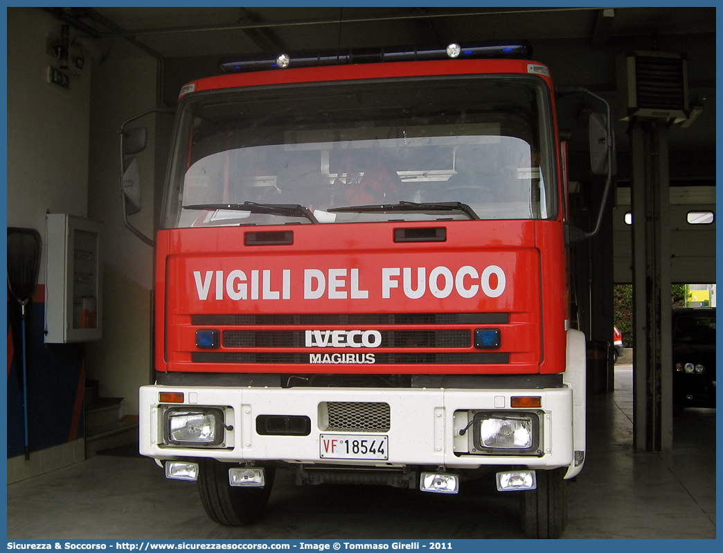 VF 18544
Corpo Nazionale Vigili del Fuoco
Iveco Magirus EuroFire 150E27 I serie
Ricondizionato Fortini S.r.l.
Parole chiave: VVF;V.V.F.;Corpo;Nazionale;Vigili;del;Fuoco;AutoPompaSerbatoio;APS;A.P.S.;Iveco;Magirus;EuroFire;150E27