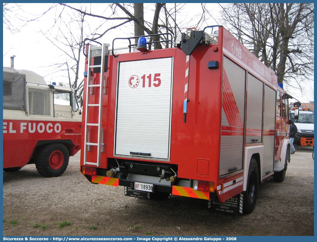 VF 18936
Corpo Nazionale Vigili del Fuoco
Iveco Magirus EuroFire 150E27 I serie
Ricondizionato Fortini S.r.l.
Parole chiave: VVF;V.V.F.;Corpo;Nazionale;Vigili;del;Fuoco;AutoPompaSerbatoio;APS;A.P.S.;Iveco;Magirus;EuroFire;150E27