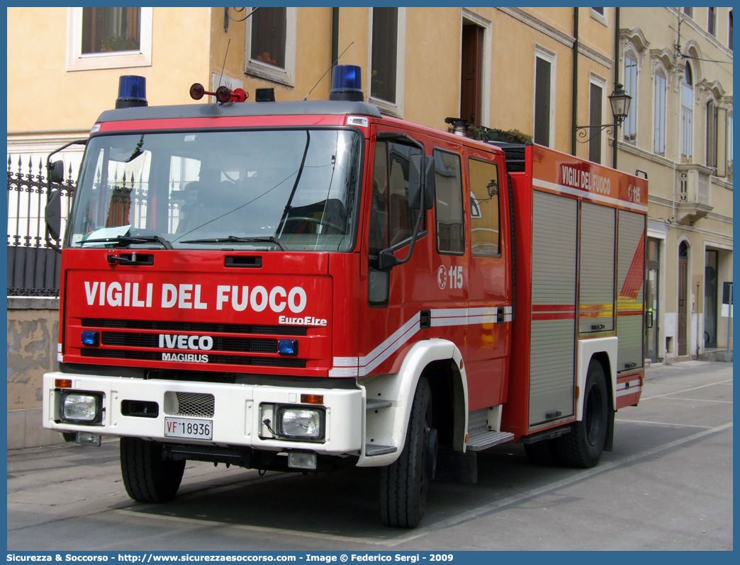 VF 18936
Corpo Nazionale Vigili del Fuoco
Iveco Magirus EuroFire 150E27 I serie
Ricondizionato Fortini S.r.l.
(variante)
Parole chiave: VVF;V.V.F.;Corpo;Nazionale;Vigili;del;Fuoco;AutoPompaSerbatoio;APS;A.P.S.;Iveco;Magirus;EuroFire;150E27