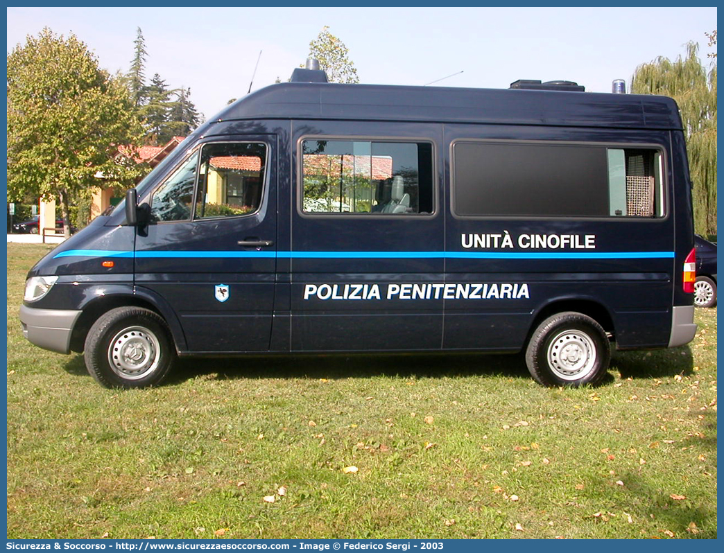 Polizia Penitenziaria 457AD
Polizia Penitenziaria
Servizio Cinofili
Mercedes Benz Sprinter 316 I serie restyling
Parole chiave: 457AD;Polizia Penitenziaria;Servizio Cinofili;Mercedes Benz Sprinter II seriePolPen;AdiC;Agenti;di;Custodia;Polizia;Penitenziaria;Servizio;Cinofili;Mercedes;Benz;Sprinter