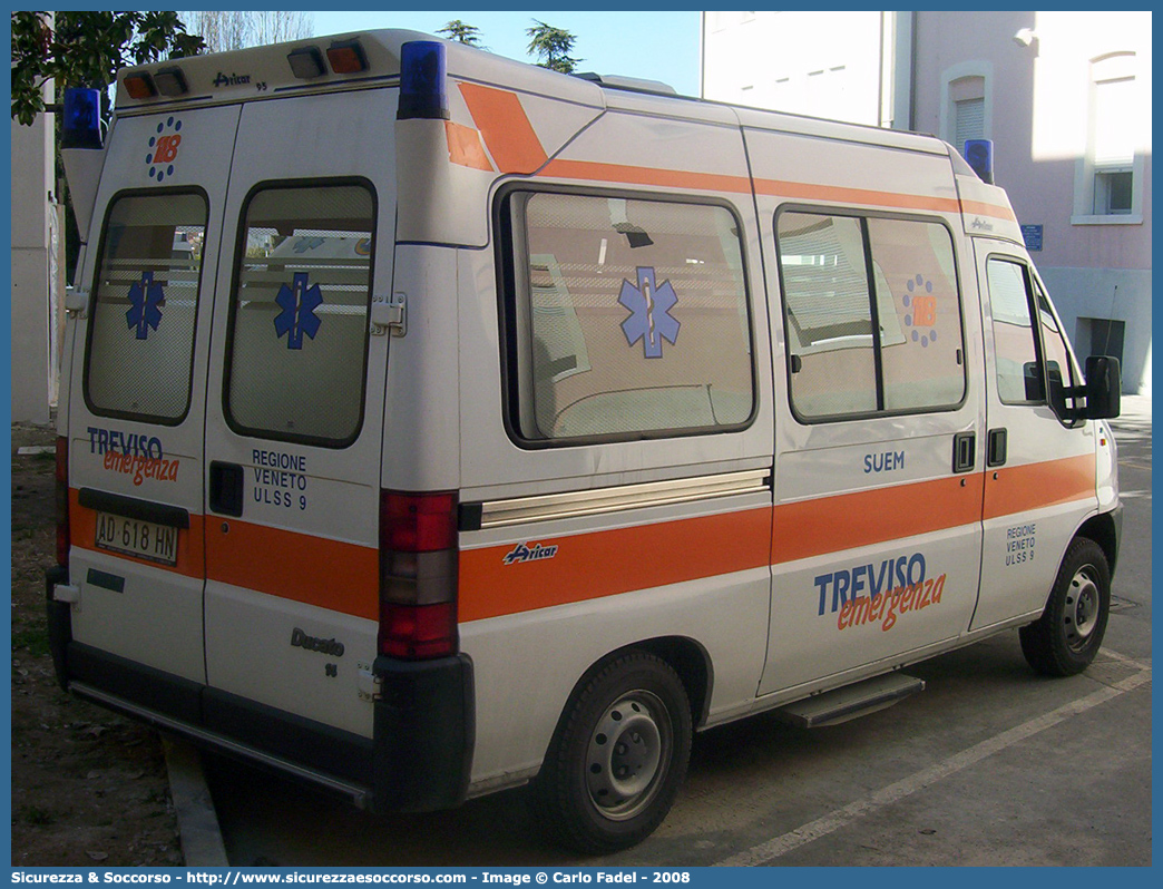 -
SUEM 118 Treviso Emergenza
Azienda ULSS 2 - Marca Trevigiana
Fiat Ducato II serie
Allestitore Aricar S.p.A.
Parole chiave: 118;SUEM;S.U.E.M.;Treviso;Emergenza;Ambulanza;Fiat;Ducato;Aricar