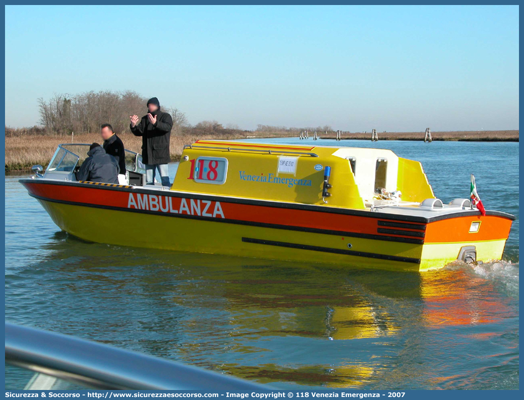 -
SUEM 118 Venezia Mestre
Azienda ULSS 3 - Serenissima
Venezia
Idroambulanza
Allestitore Studioplast S.a.s.
Parole chiave: 118;SUEM;S.U.E.M.;Venezia;Mestre;Emergenza;Idroambulanza;Imbarcazione;Motoscafo