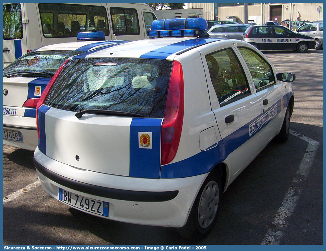 -
Polizia Municipale
Comune di Trieste
Fiat Punto II serie

Parole chiave: Polizia;Municipale;Locale;Trieste;Fiat;Punto II serie