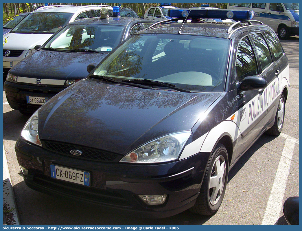 -
Polizia Locale
Unione Comuni del Marosticense
Ford Focus Station Wagon
Parole chiave: Polizia;Locale;Municipale;Marosticense;Marostica;Nove;Pianezze;Ford;Focus;Station Wagon