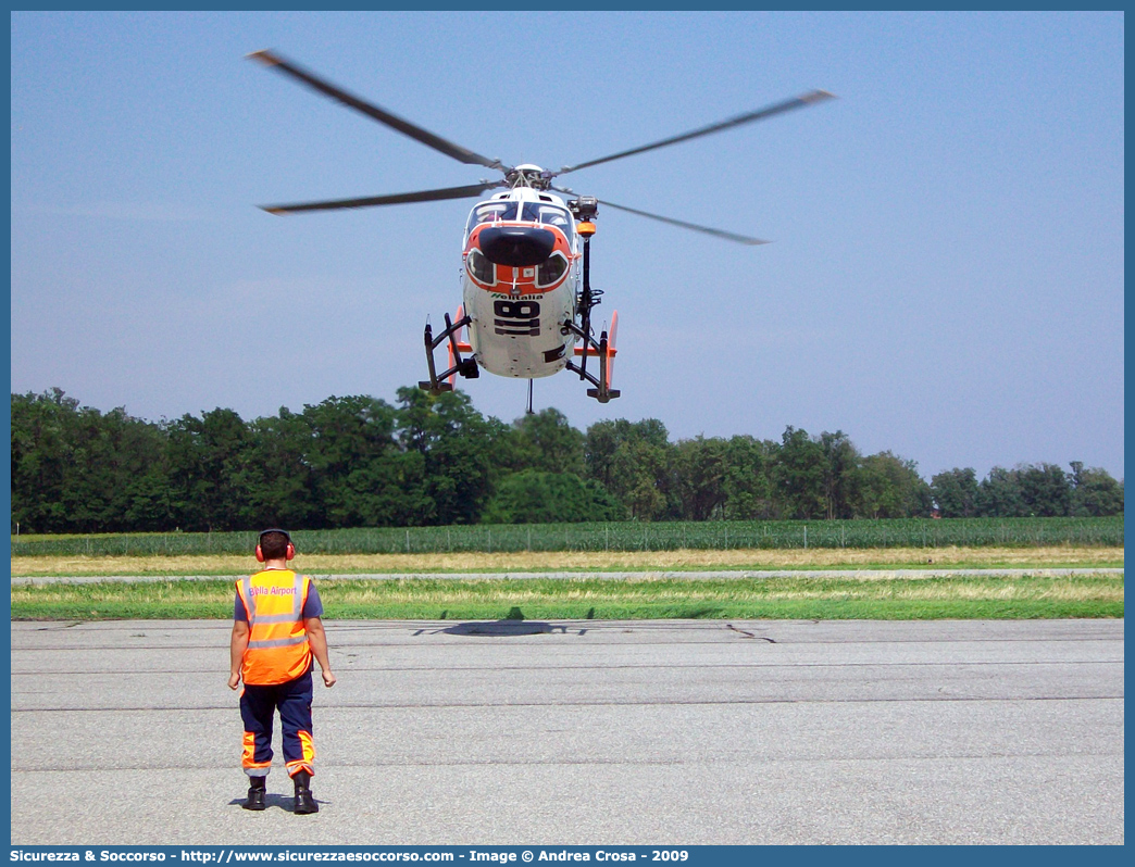 I-HKAV
118 Regione Piemonte
EuroCopter BK117C1
NOVEMBER ECHO
Base di Novara
Parole chiave: 118;Piemonte;Novara;EuroCopter;BK;117;BK117;I-HKAV;Elicottero;Elisoccorso