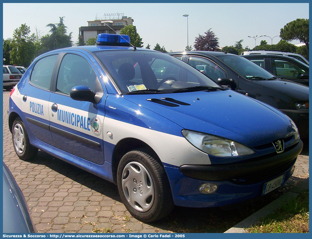 -
Polizia Municipale
Servizio Associato Longare, Nanto e Castagnero
Peugeot 206
Parole chiave: Polizia;Locale;Municipale;Longare;Nanto;Castagnero;Peugeot;206