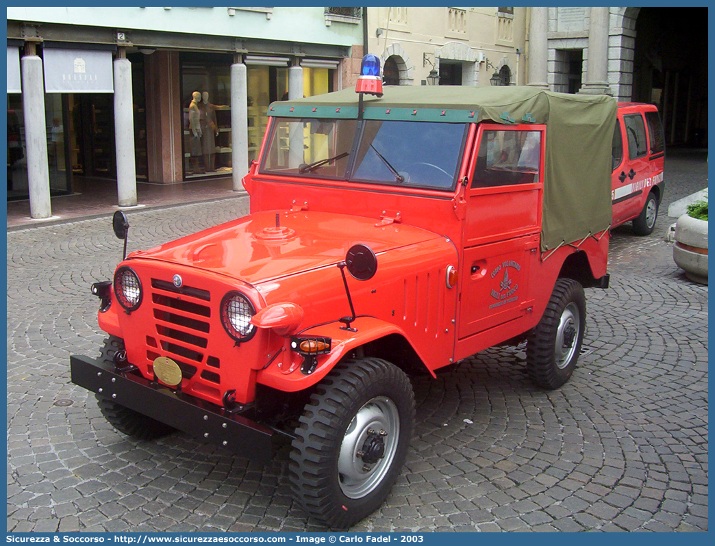 VF 4F7TN
Corpo Volontario Vigili del Fuoco Consorzio di Primiero
Alfa Romeo "Matta"
Parole chiave: VF;V.F.;Vigili del Fuoco;Vigili;Fuoco;Volontari;Consorzio;Primiero;Alfa Romeo