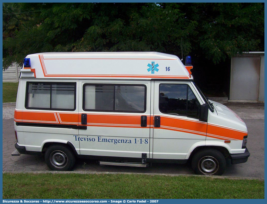 016
SUEM 118 Treviso Emergenza
Azienda ULSS 2 - Marca Trevigiana
Fiat Ducato I serie restyling
Allestitore Grazia
Parole chiave: 118;SUEM;S.U.E.M.;Treviso;Emergenza;Ambulanza;Fiat;Ducato;Grazia