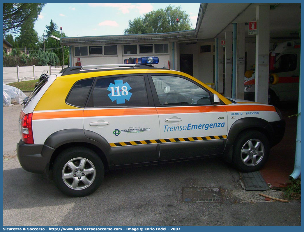 321
SUEM 118 Treviso Emergenza
Azienda ULSS 2 - Marca Trevigiana
Hyundai Tucson
Allestitore MAF S.n.c.
Parole chiave: 118;SUEM;S.U.E.M.;Treviso;Emergenza;Automedica;Hyundai;Tucson;MAF