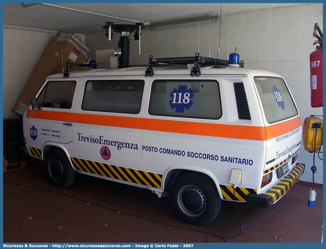 057
SUEM 118 Treviso Emergenza
Azienda ULSS 2 - Marca Trevigiana
Volkswagen Transporter T3
Parole chiave: 118;SUEM;S.U.E.M.;Treviso;Emergenza;Volkswagen;Transporter;T3