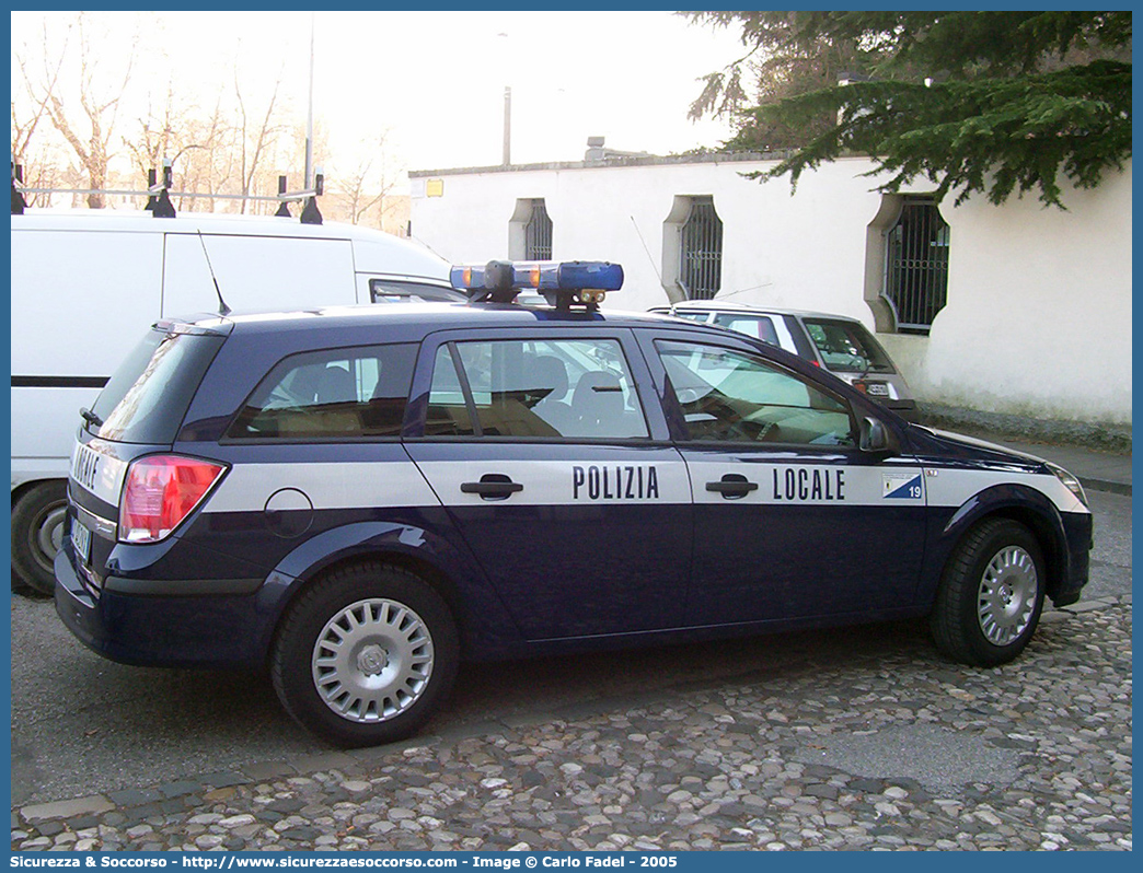 -
Polizia Locale
Consorzio Alto Vicentino
Opel Astra Station Wagon III serie
Parole chiave: Polizia;Locale;Municipale;Alto Vicentino;Arsiero;Lastebasse;Marano Vicentino;Monte di Malo;Pedemonte;Piovene Rocchette;Posina;San Vito Leguzzano;Santorso;Schio;Tonezza Cimone;Torrebelvicino;Valdastico;Valli del Pasubio;Velo Astico;Opel;Astra;Station Wagon