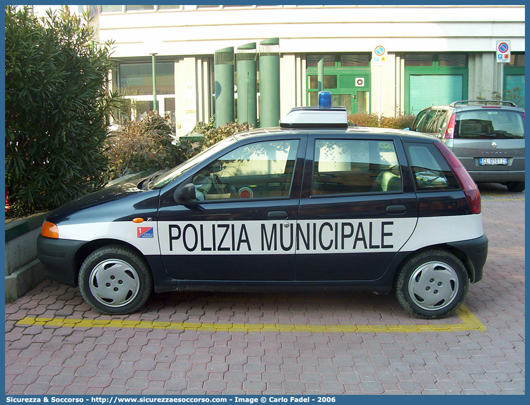 -
Polizia Municipale
Comune di Vigodarzere
Fiat Punto I serie
Parole chiave: PL;P.L.;PM;P.M.;Polizia;Locale;Municipale;Vigodarzere;Fiat;Punto