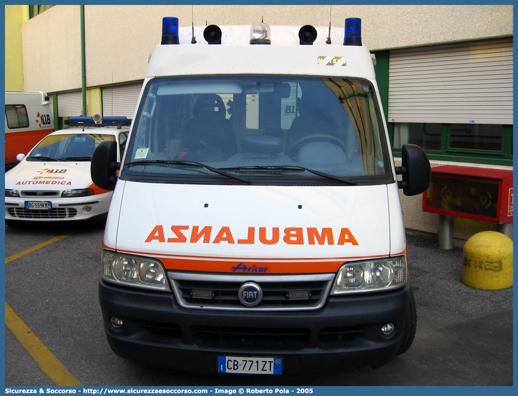 MO 1504
118 Modena Soccorso
Fiat Ducato II serie restyling
Parole chiave: 118;Modena;Soccorso;Ambulanza;Fiat;Ducato