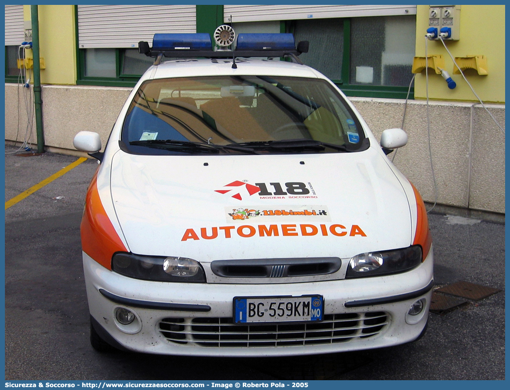 MO 1560
118 Modena Soccorso
Fiat Marea Weekend
Allestitore Aricar S.p.A.
Parole chiave: 118;Modena;Soccorso;Automedica;Automedicalizzata;Auto Medica;Auto Medicalizzata;Fiat;Marea;Weekend;Aricar