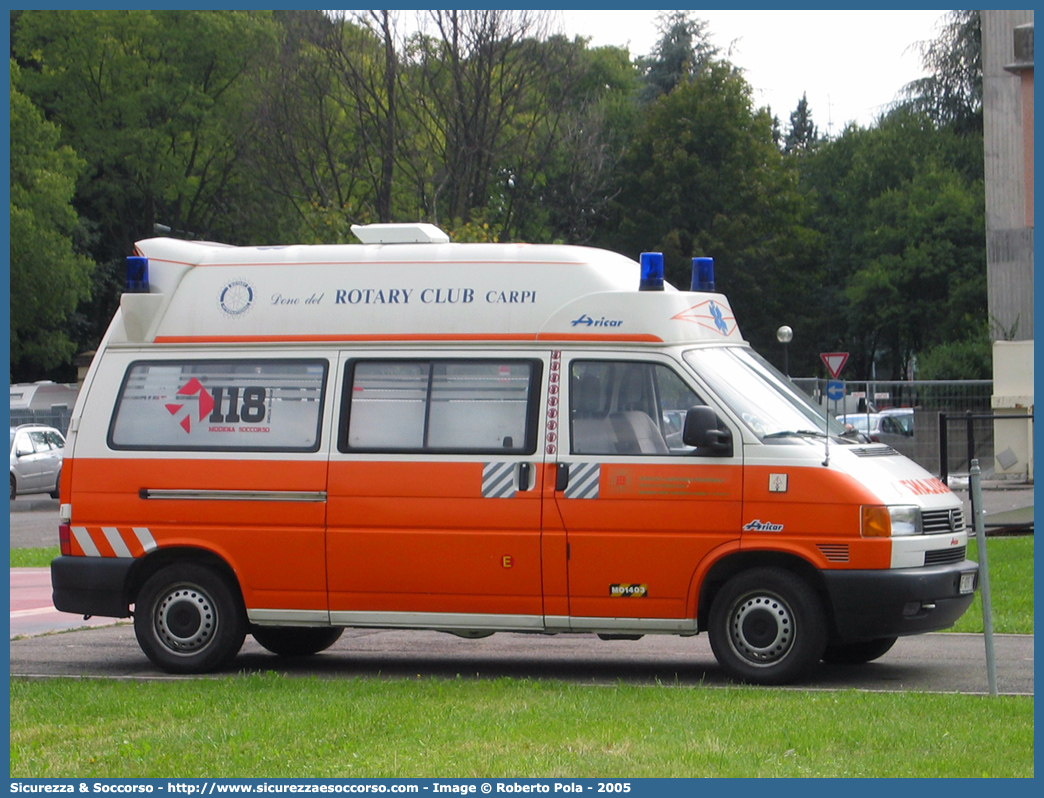 MO 1403
118 Modena Soccorso
Volkswagen Transporter T4
Allestitore Aricar S.p.A.
Parole chiave: 118;Modena;Soccorso;Ambulanza;Volkswagen;Transporter;T4;Aricar