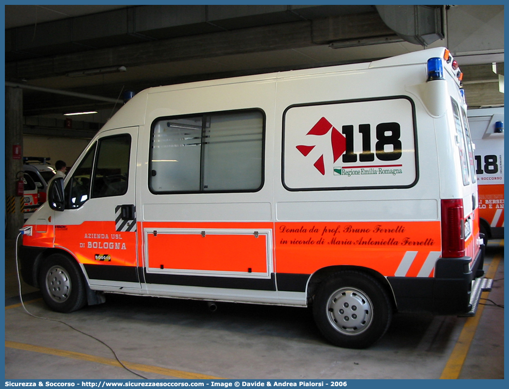 BO 0010
118 Bologna Soccorso
Fiat Ducato II serie restyling
Allestitore Vision S.r.l.
Parole chiave: 118;Bologna;Soccorso;Ambulanza;Fiat;Ducato