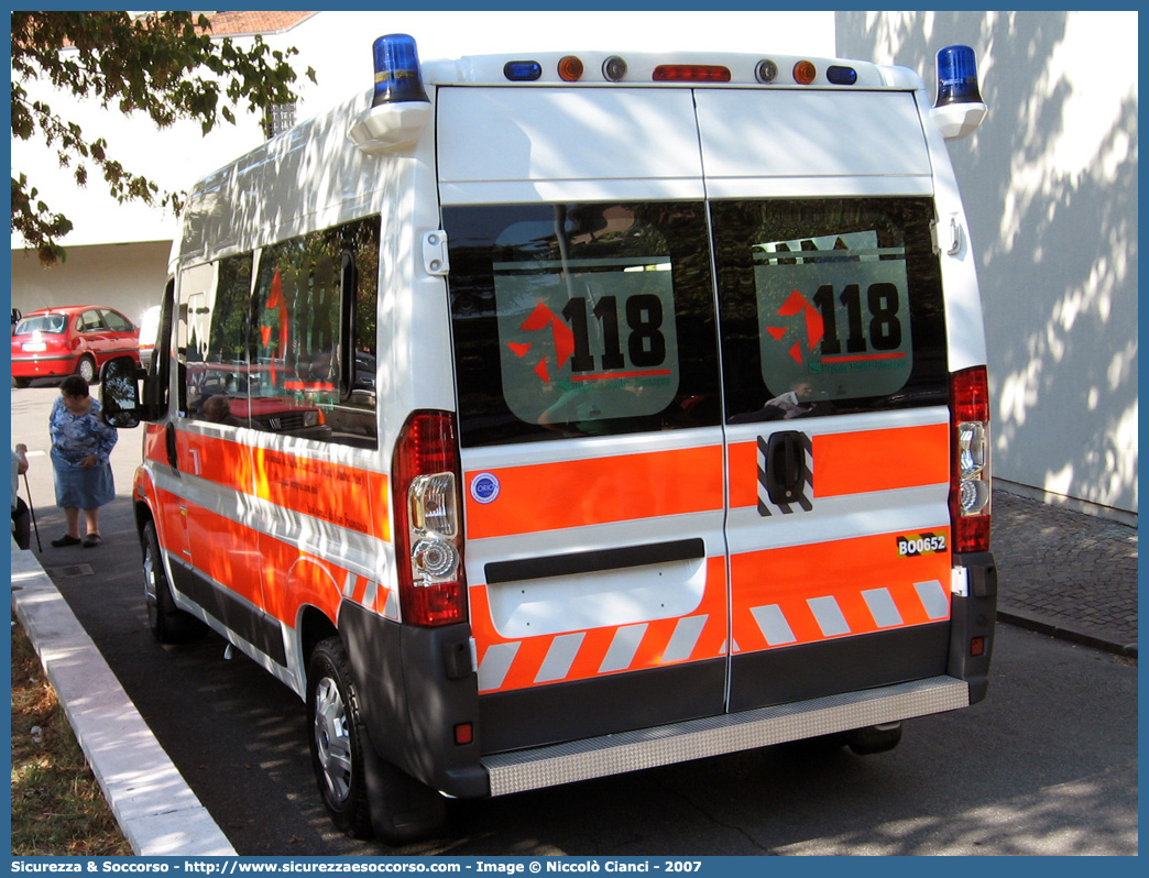 BO 0652
118 Bologna Soccorso
Fiat Ducato III serie
Allestitore Orion S.r.l.
Parole chiave: 118;Bologna;Soccorso;Ambulanza;Autoambulanza;Fiat;Ducato;X250;X 250;Orion