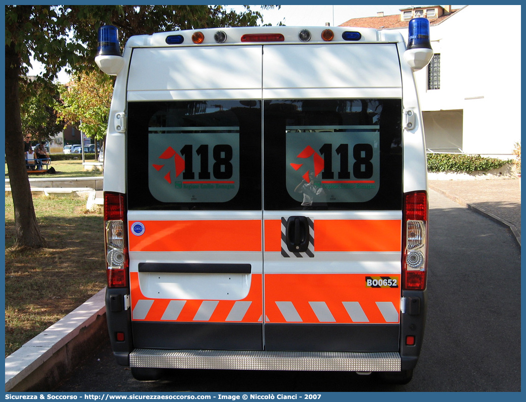 BO 0652
118 Bologna Soccorso
Fiat Ducato III serie
Allestitore Orion S.r.l.
Parole chiave: 118;Bologna;Soccorso;Ambulanza;Autoambulanza;Fiat;Ducato;X250;X 250;Orion