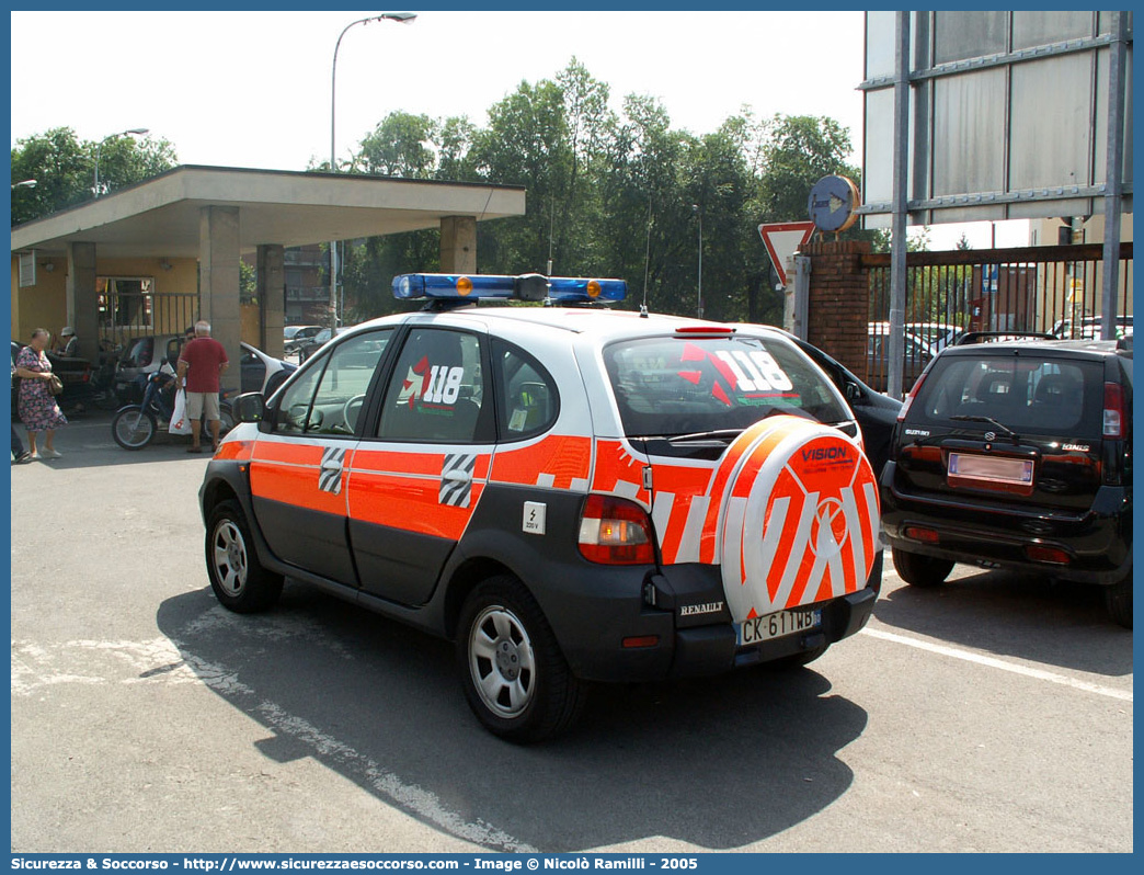 BO 2706
118 Bologna Soccorso
Renault Scenic RX4
Allestitore Vision S.r.l.
Parole chiave: 118;Bologna;Soccorso;Automedica;Renault;Scenic;RX4;Vision