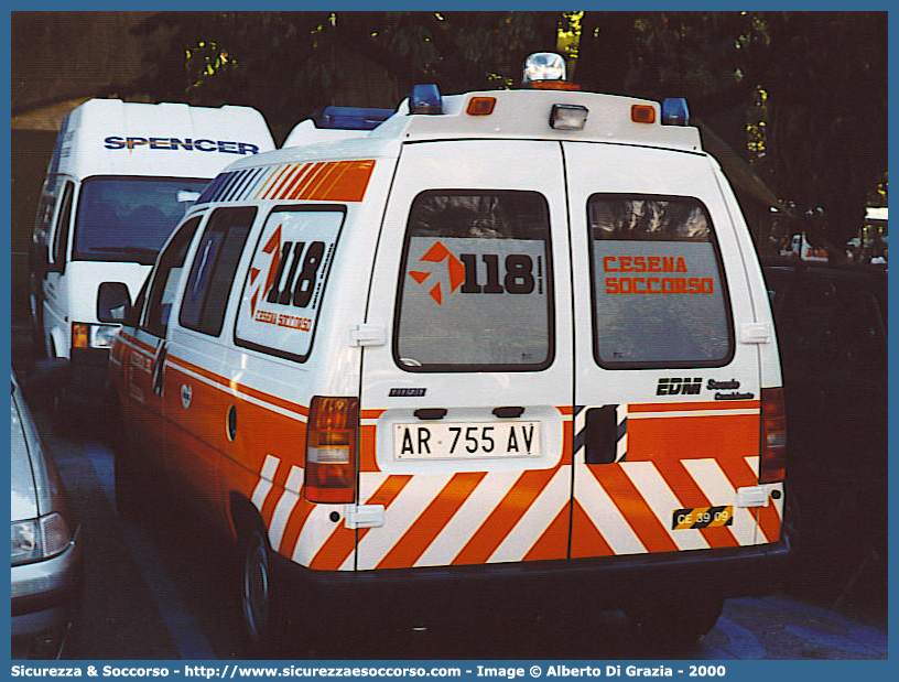 FC 3909
118 Romagna Soccorso
Ambito Territoriale di Cesena
Fiat Scudo I serie
Allestitore EDM S.r.l.
Parole chiave: 118;Romagna;Soccorso;Cesena;Automedica;Fiat;Scudo;EDM