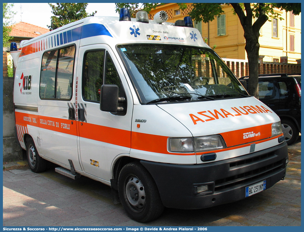 FO 06
118 Romagna Soccorso
Ambito Territoriale di Forlì
Fiat Ducato II serie
Allestitore EDM S.r.l.
Parole chiave: 118;Romagna;Soccorso;Forlì;Ambulanza;Fiat;Ducato;EDM