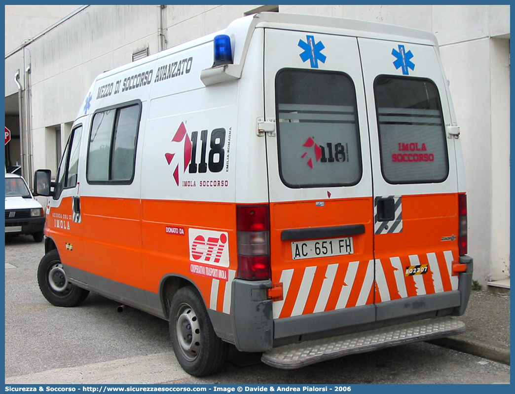 BO 2307
118 Imola Soccorso
Fiat Ducato II serie
Allestitore Grazia
Parole chiave: 118;Imola;Soccorso;Ambulanza;Fiat;Ducato;Grazia