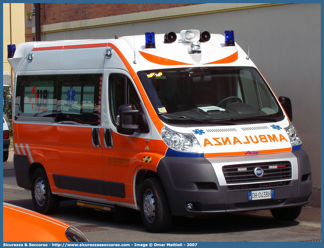 MO 1601
118 Modena Soccorso
Fiat Ducato III serie
Parole chiave: 118;Modena;Soccorso;Ambulanza;Fiat;Ducato