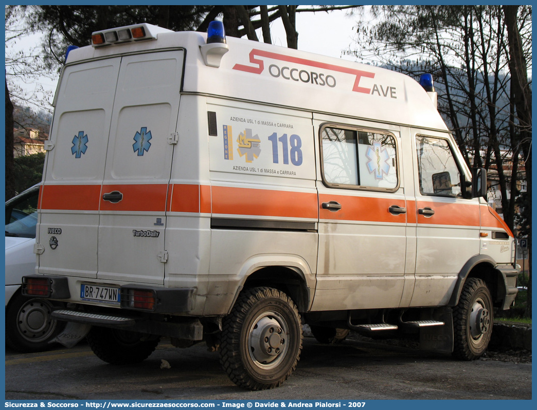 -
118 Massa Carrara Soccorso
Soccorso Cave
Iveco Daily 35-10 4x4 II serie
Allestitore MAF S.n.c.
Parole chiave: 118;Massa;Carrara;Soccorso;Cave;Iveco;Daily;MAF