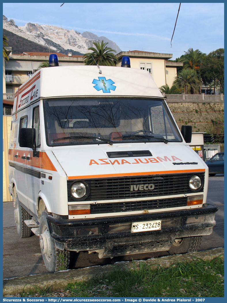 -
118 Massa Carrara Soccorso
Soccorso Cave
Iveco Daily 35-10 4x4 I serie
Allestitore MAF S.n.c.
Parole chiave: 118;Massa;Carrara;Soccorso;Cave;Iveco;Daily;MAF