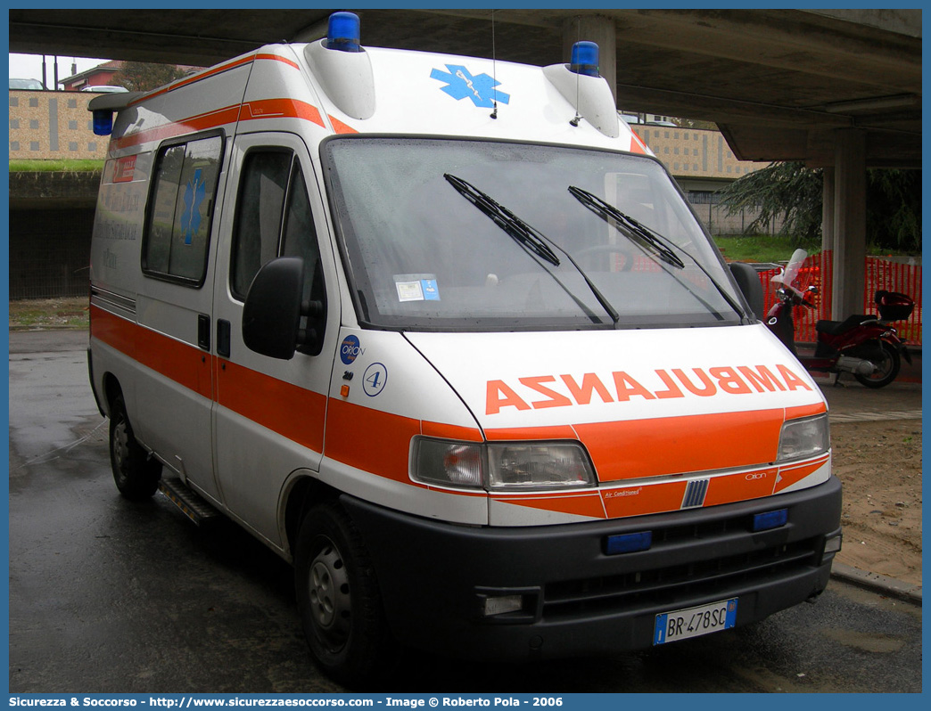 PR 04
118 Parma Soccorso
Fiat Ducato II serie
Allestitore Orion S.r.l.
Parole chiave: 118;Parma;Soccorso;Ambulanza;Fiat;Ducato;Orion