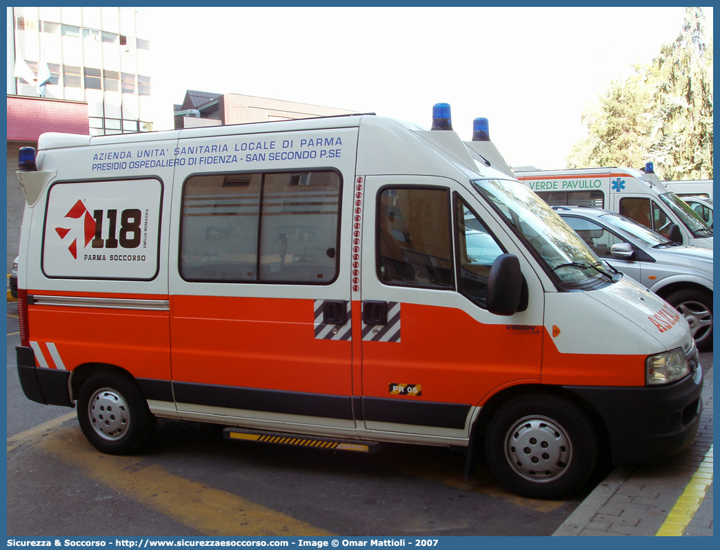 PR 05
118 Parma Soccorso
Fiat Ducato II serie restyling
Allestitore Vision S.r.l.
Parole chiave: 118;Parma;Soccorso;Ambulanza;Fiat;Ducato;Vision