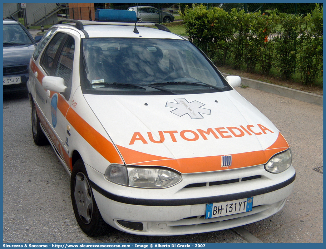 CHARLIE 02
118 Pistoia Emergenza
Fiat Palio Weekend I serie
Allestitore MAF S.n.c.
Parole chiave: 118;Pistoia;Emergenza;Automedica;Automedicalizzata;Auto Medica;Auto Medicalizzata;Fiat;Palio;Weekend;Week;End;WE;W.E.;SW;S.W.;MAF;M.A.F.