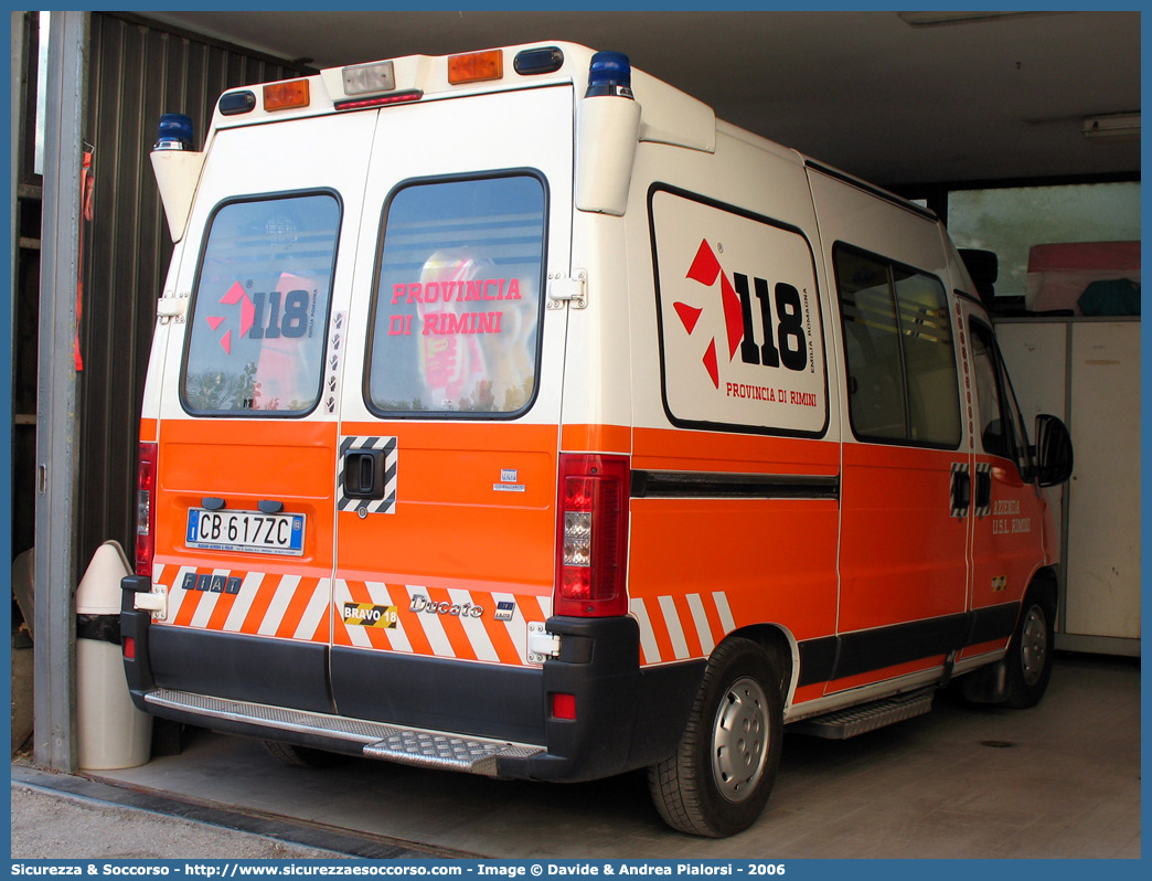 BRAVO 18
118 Romagna Soccorso
Ambito Territoriale di Rimini
Fiat Ducato II serie restyling
Allestitore MAF S.n.c.
Parole chiave: 118;Romagna;Soccorso;Rimini;Ambulanza;Fiat;Ducato;MAF