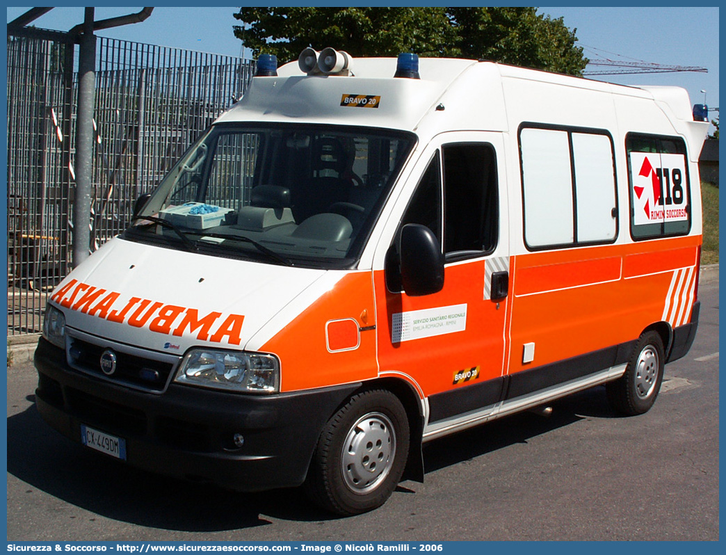 BRAVO 20
118 Romagna Soccorso
Ambito Territoriale di Rimini
Fiat Ducato II serie restyling
Allestitore Bollanti S.r.l.
Parole chiave: 118;Romagna;Soccorso;Rimini;Ambulanza;Fiat;Ducato;Bollanti