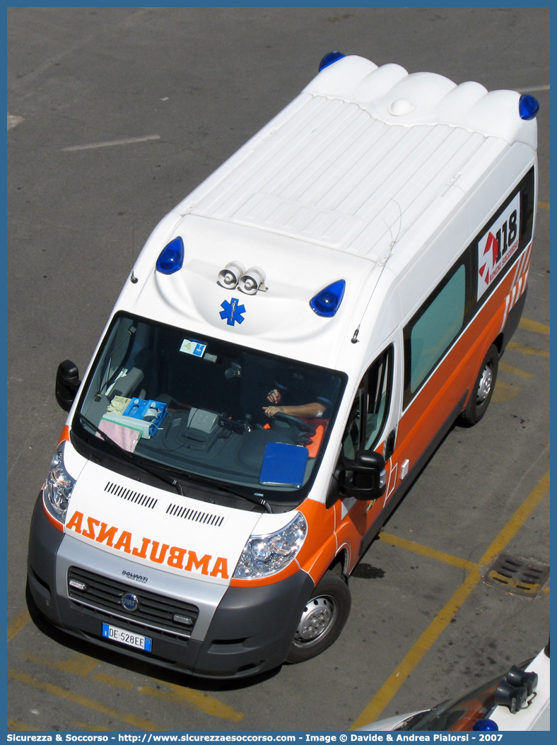 BRAVO 22
118 Romagna Soccorso
Ambito Territoriale di Rimini
Fiat Ducato III serie
Allestitore Bollanti S.r.l.
Parole chiave: 118;Romagna;Soccorso;Rimini;Ambulanza;Fiat;Ducato;Bollanti