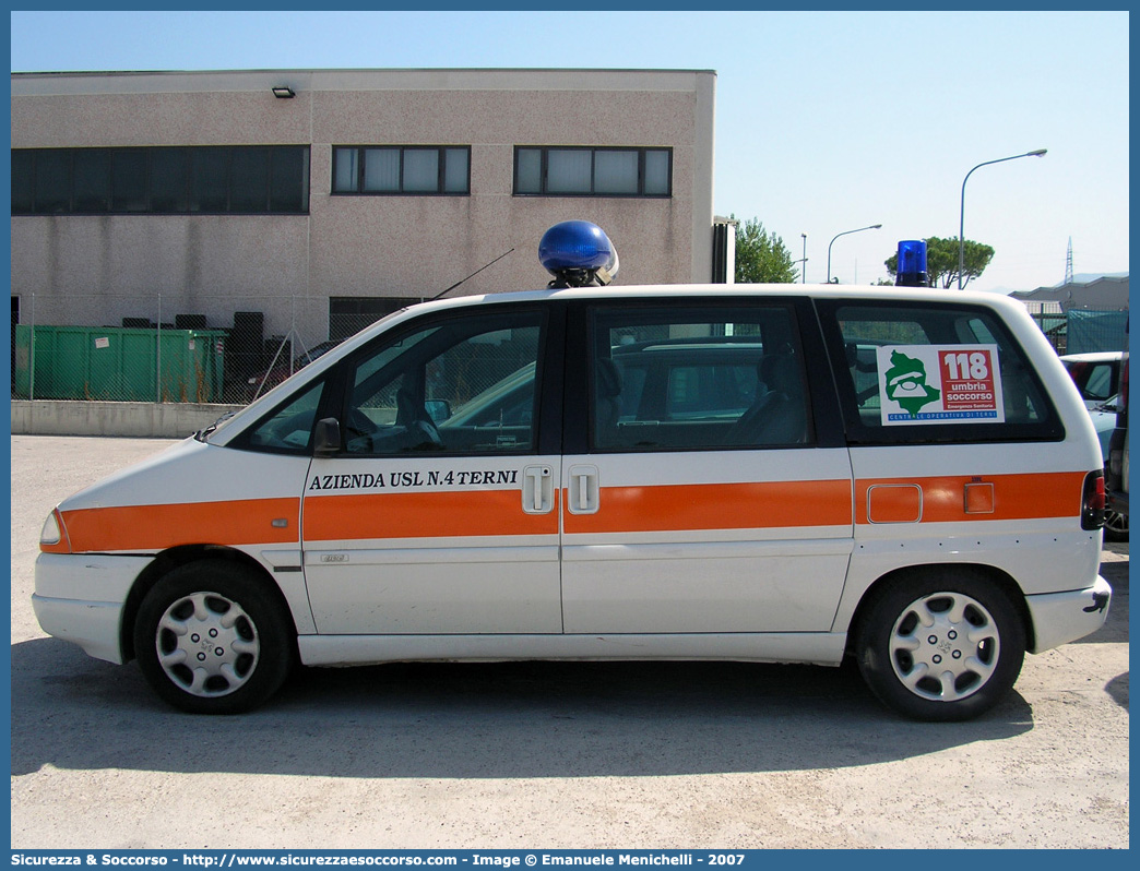 -
118 Umbria Soccorso
Azienda USL Umbria 2
Peugeot 806
Allestitore Bollanti S.r.l.
Parole chiave: 118;Umbria;Soccorso;Terni;Automedica;Peugeot;806