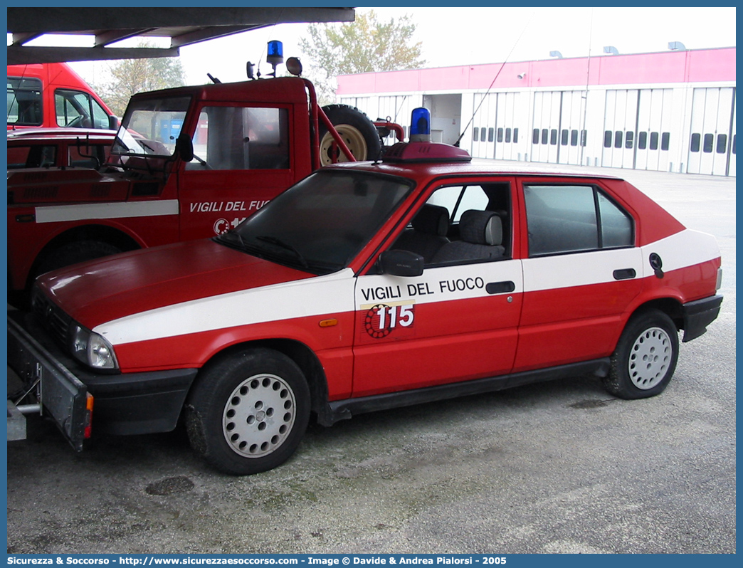 VF 16626
Corpo Nazionale Vigili del Fuoco
Alfa Romeo 33 I serie restyling
Parole chiave: VVF;V.V.F.;Corpo;Nazionale;Vigili;del;Fuoco;Alfa;Romeo;33