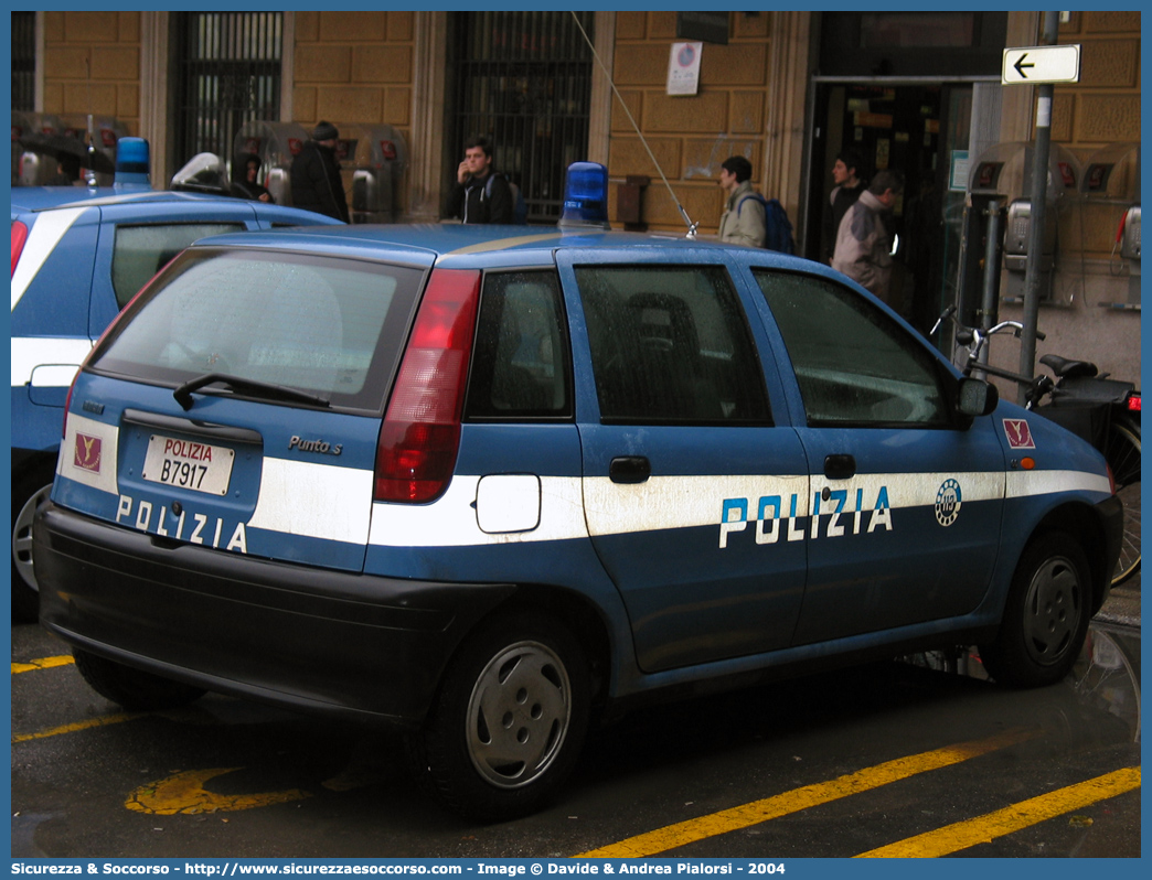 Polizia B7917
Polizia di Stato
Polizia Ferroviaria
Fiat Punto I serie
Parole chiave: Polizia;Stato;Polizia di Stato;Ferroviaria;Polfer;Fiat;Punto;B7917