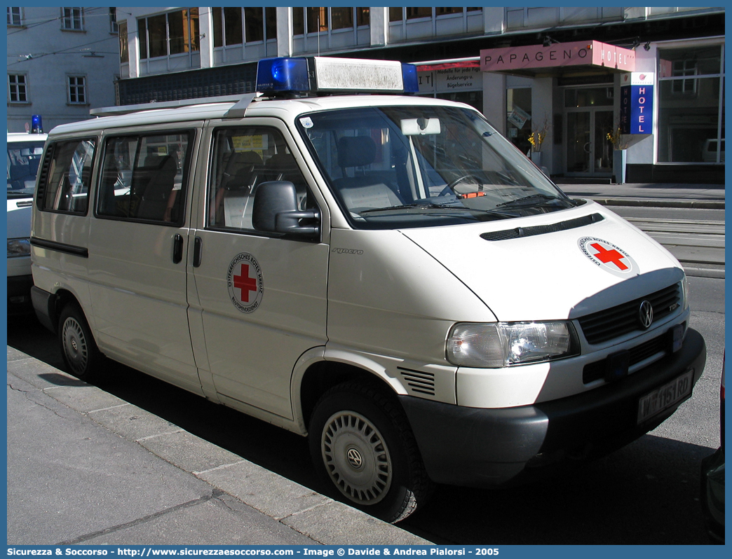 -
Republik Österreich
Österreichische Rotes Kreuz
Volkswagen Transporter T4 restyling
Parole chiave: Republik;Österreich;Österreichische;Rotes;Kreuz;Volkswagen;Transporter;T4