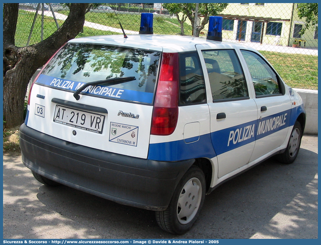 -
Polizia Municipale
Comune di Civitanova Marche
Fiat Punto I serie
Parole chiave: Polizia;Locale;Municipale;Civitanova Marche;Fiat;Punto