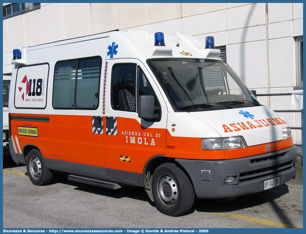 BO 2302
118 Imola Soccorso
Fiat Ducato II serie
Allestitore Grazia
Parole chiave: 118;Imola;Soccorso;Ambulanza;Fiat;Ducato;Grazia