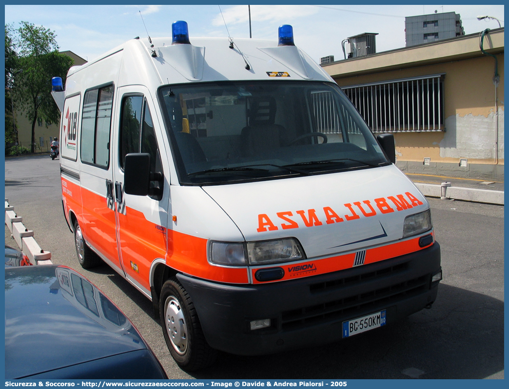 BO 2739
118 Bologna Soccorso
Fiat Ducato II serie
Parole chiave: 118;Bologna;Soccorso;Ambulanza;Fiat;Ducato