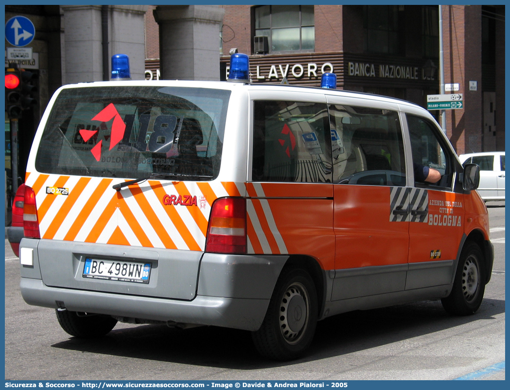 BO 2725
118 Bologna Soccorso
Mercedes Benz Classe V I serie
Allestitore Grazia
Parole chiave: 118;Bologna;Soccorso;Automedica;Mercedes Benz;Vito;Grazia