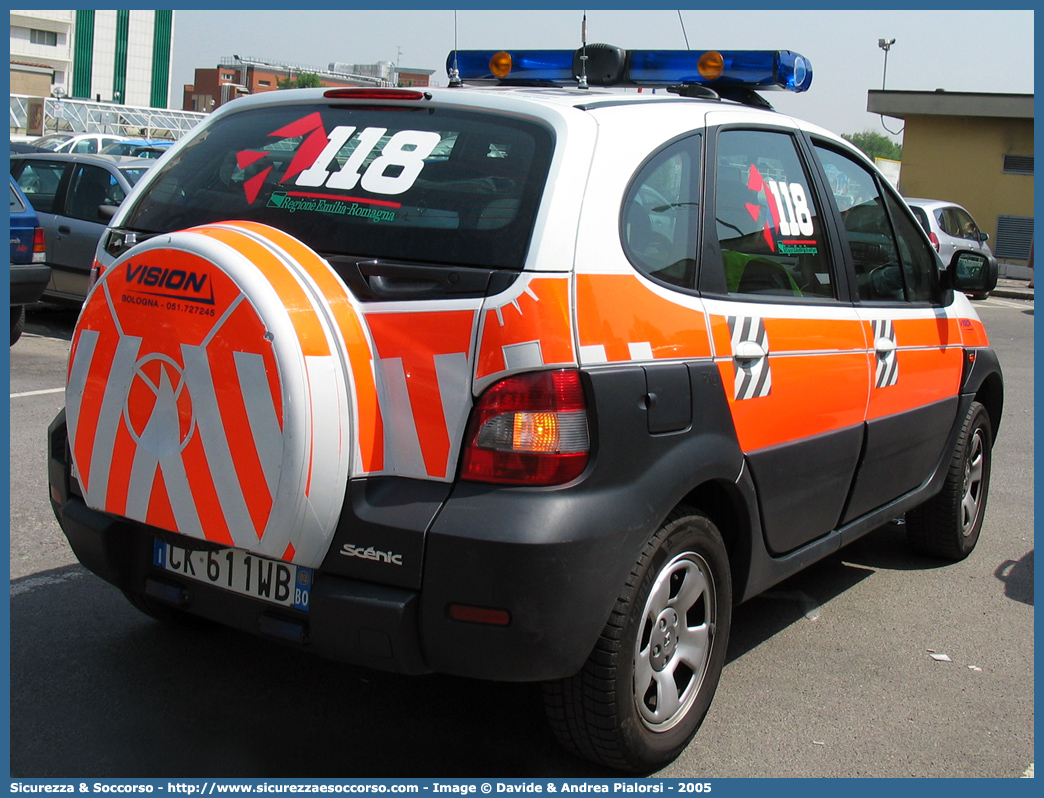 BO 2706
118 Bologna Soccorso
Renault Scenic RX4
Allestitore Vision S.r.l.
Parole chiave: 118;Bologna;Soccorso;Automedica;Renault;Scenic;RX4;Vision