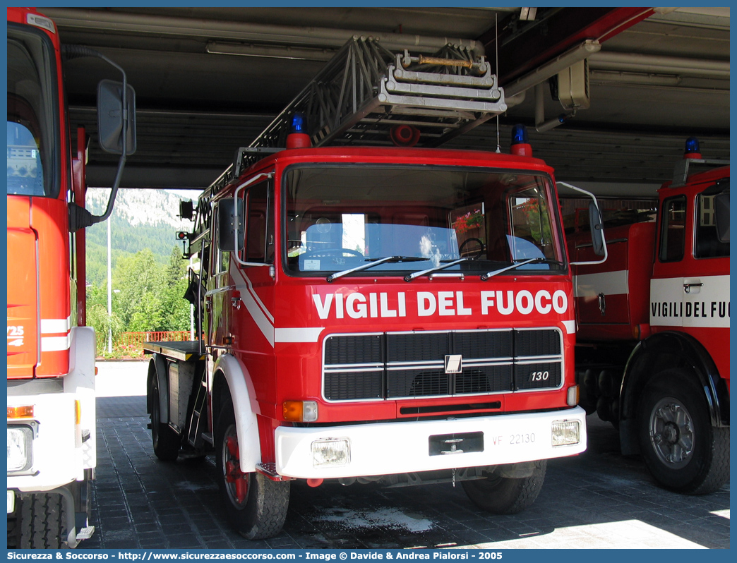 VF 22130
Corpo Nazionale Vigili del Fuoco
Iveco 130
Allestitore Rosenbauer/Ehrsam
Parole chiave: VVF;V.V.F.;Corpo;Nazionale;Vigili;del;Fuoco;AutoScala;AS;Iveco;130;Rosenbauer;Ehrsam