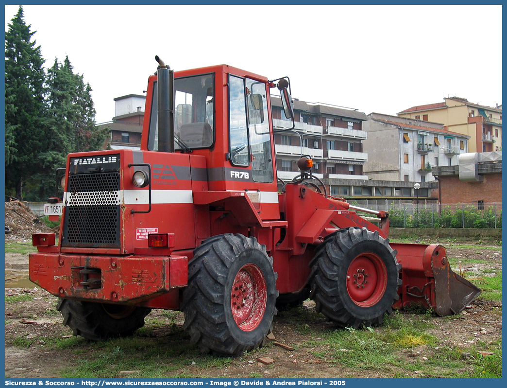 VF 16515
Corpo Nazionale Vigili del Fuoco
Fiat Allis FR7B
Parole chiave: VVF;V.V.F.;Corpo;Nazionale;Vigili;del;Fuoco;Fiat;Allis;FR7B