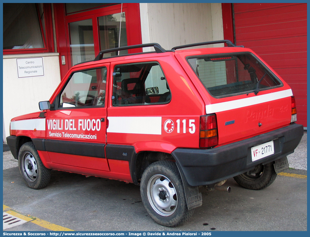 VF 21771
Corpo Nazionale Vigili del Fuoco
Nucleo Telecomunicazioni Radio
Fiat Panda 4x4 II serie
Parole chiave: Corpo;Nazionale;Vigili del Fuoco;Vigili;Fuoco;Fiat;Panda;Telecomunicazioni;Tele Comunicazioni;Radio